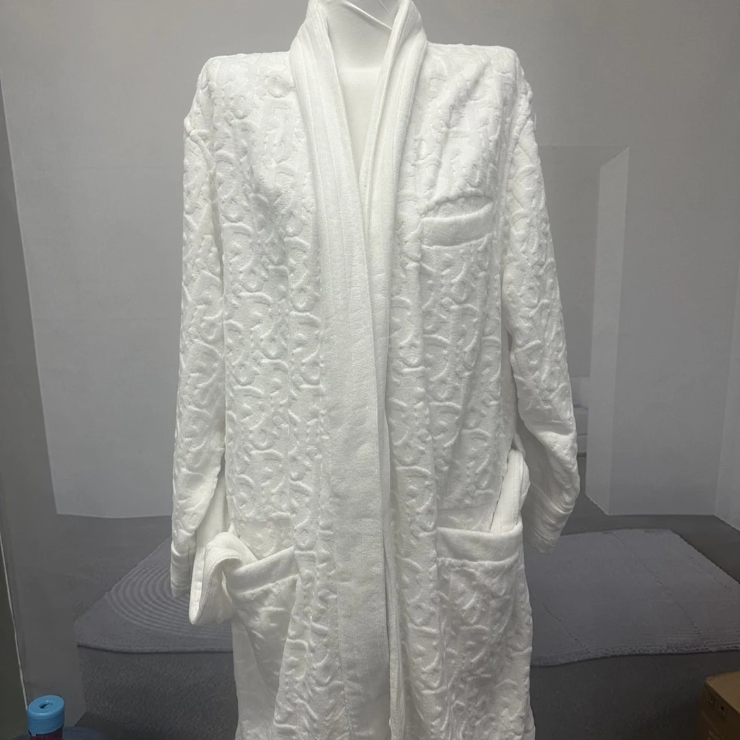 全新未使用 亿颗潮奢 迪奥 白色印花logo浴袍款风衣 棉 X10