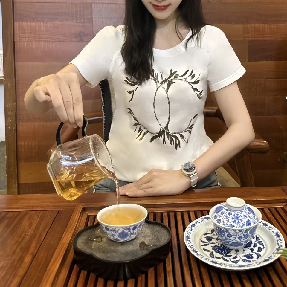 全新未使用 亿颗潮奢 香奈儿胸前印花短袖T恤 白色 XS码 D324