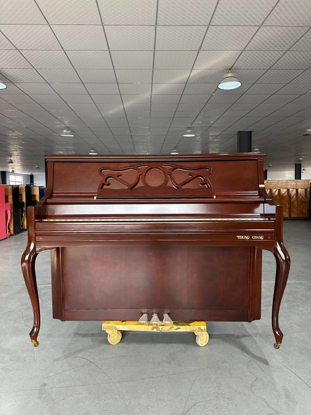 个人家用英昌钢琴转让韩国进口116欧式复古大谱台木色