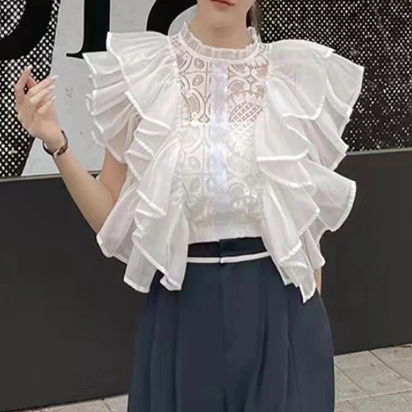 原创高端2025夏季新款镂空雪纺无袖衬衫女短款荷叶边立领蕾丝上衣