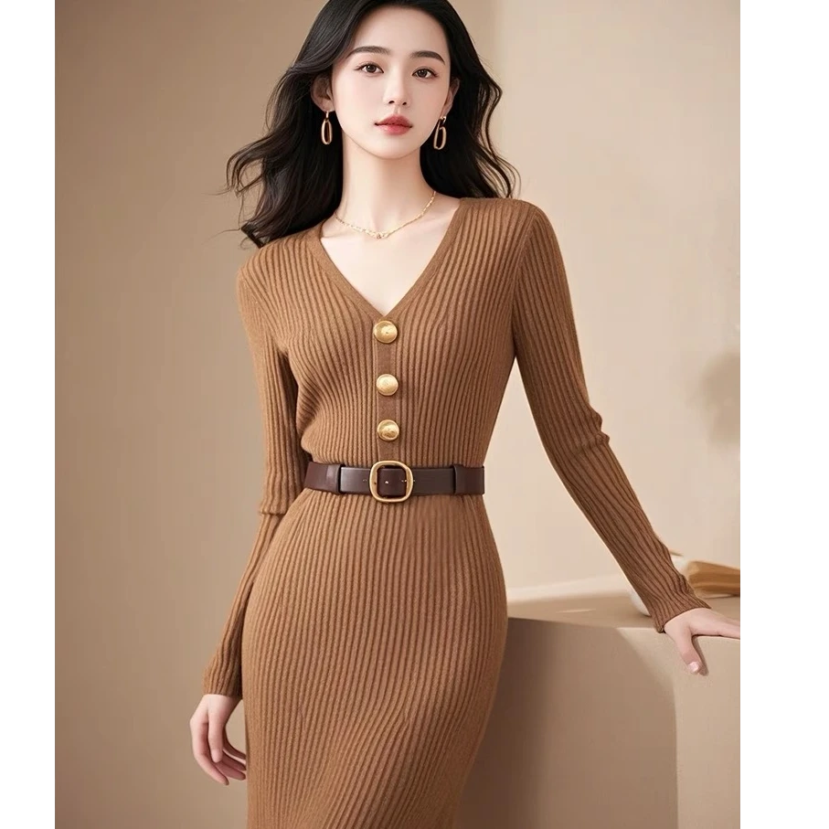 秋季女装2024显身材咖色针织长袖连衣裙法式修身收腰打底毛衣长裙
