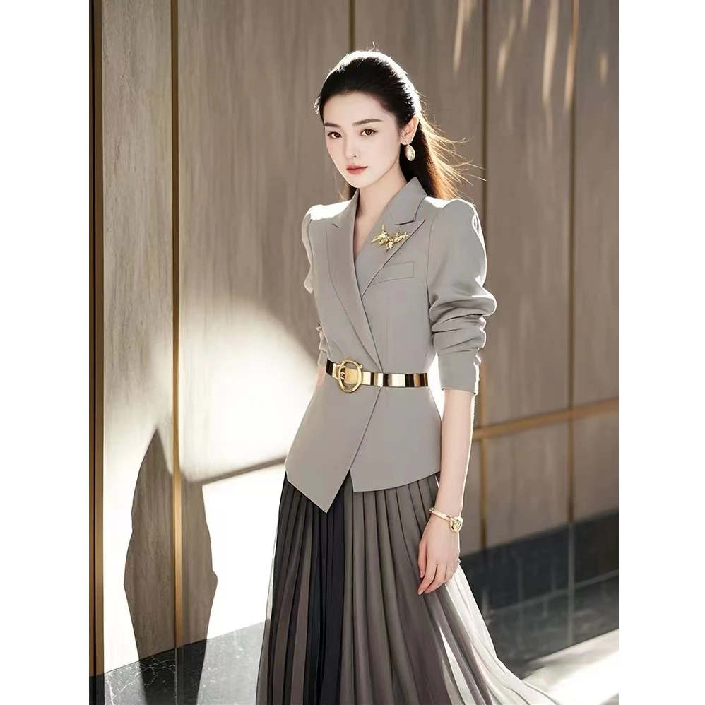 秋装搭配一整套上班通勤时髦洋气高端职业灰色西装外套半身裙套装