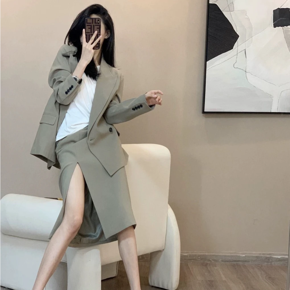 2025早秋轻奢港风复古chic时尚职业西装小众显瘦半身裙两件套装女