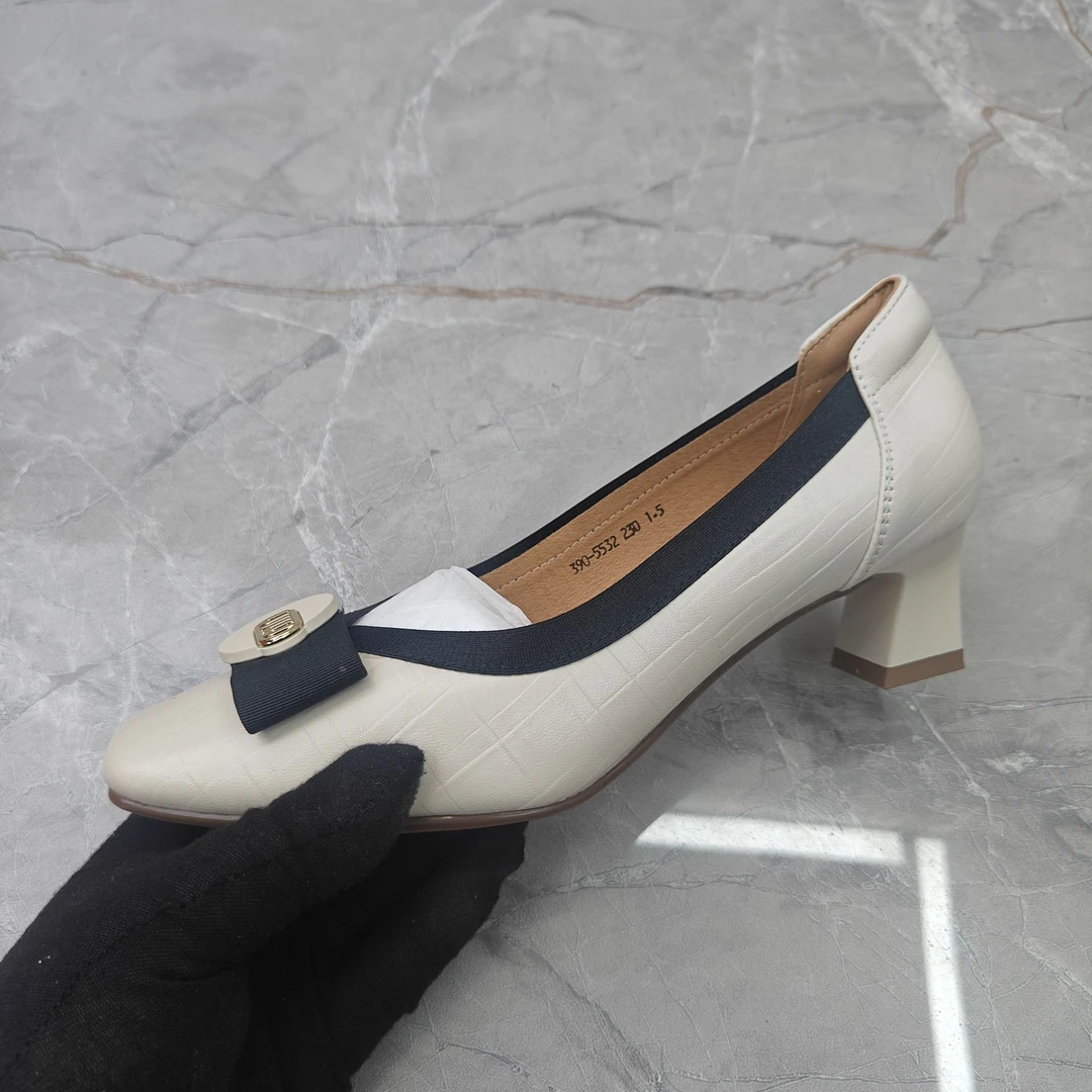 (孤品)39码 羊皮粗跟单鞋女390-5532