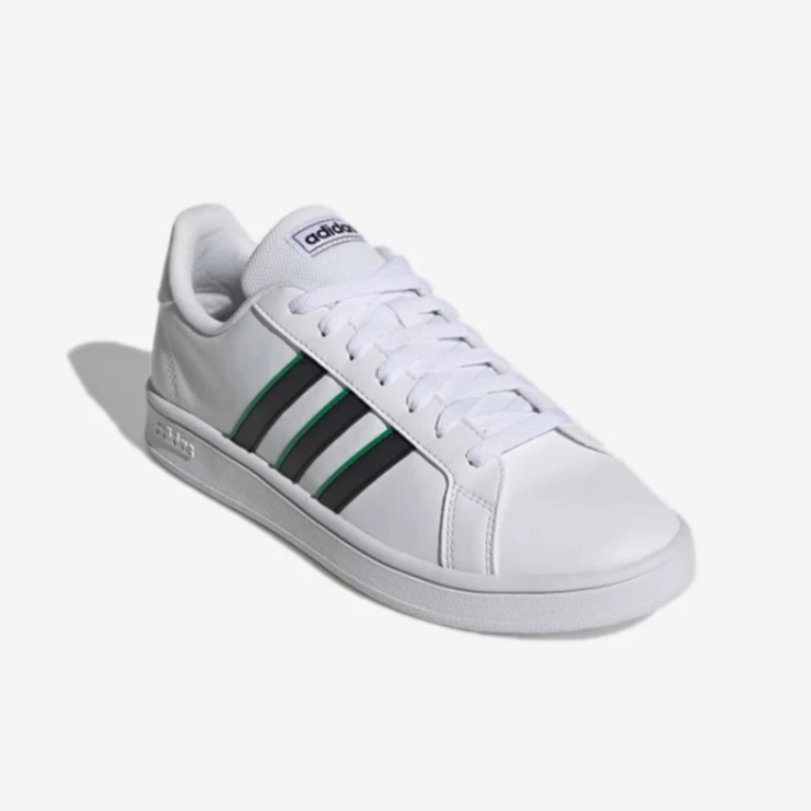 Adidas/阿迪达斯男子时尚舒适耐磨低帮休闲运动板鞋 GW5612