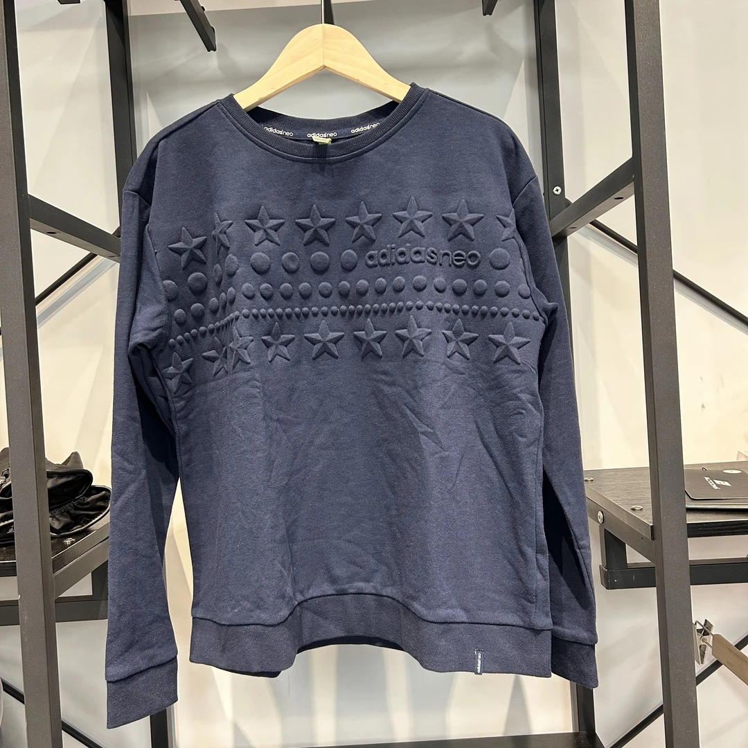 Adidas/阿迪达斯女款圆领卫衣冬休闲圆领宽松运动上衣 AZ0022
