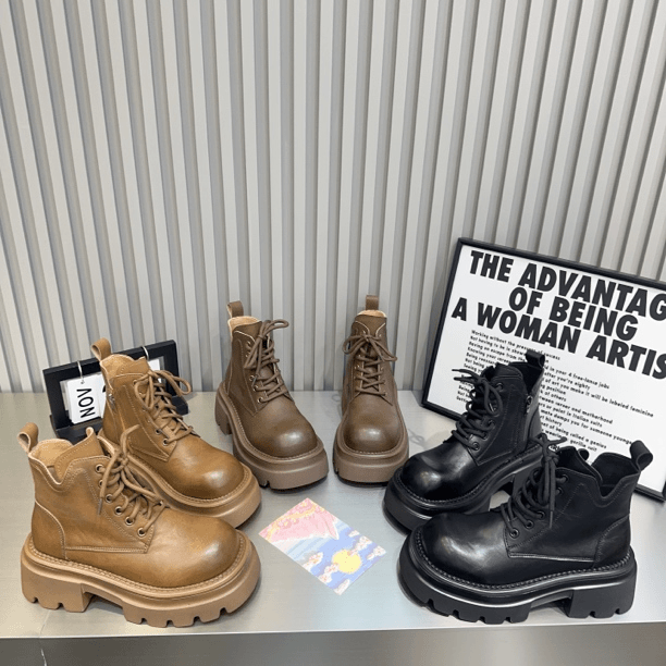 马丁靴女2024年新款百搭大头大黄靴工装靴厚底松糕机车靴V口短靴