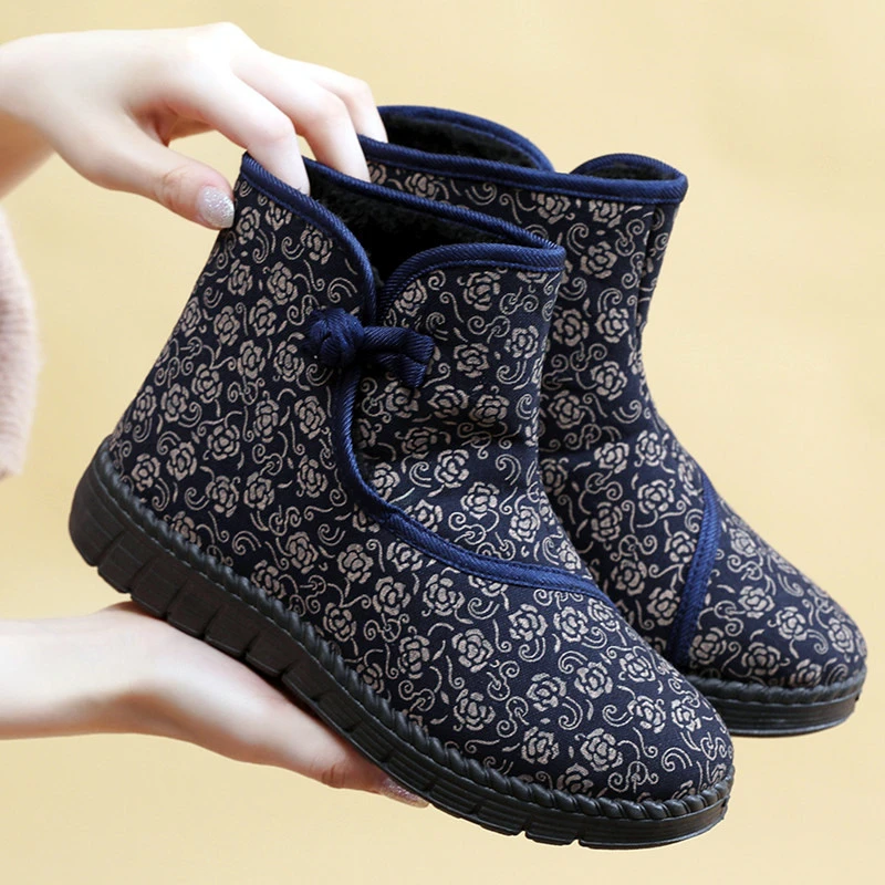 冬季加绒加厚保暖女棉靴民族风妈妈鞋防滑平底舒适老年人奶奶棉靴