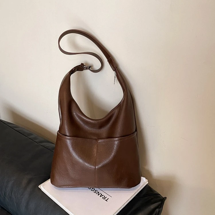 上班通勤包单肩包托特包大容量秋冬女大容量上班族手提包时尚女包