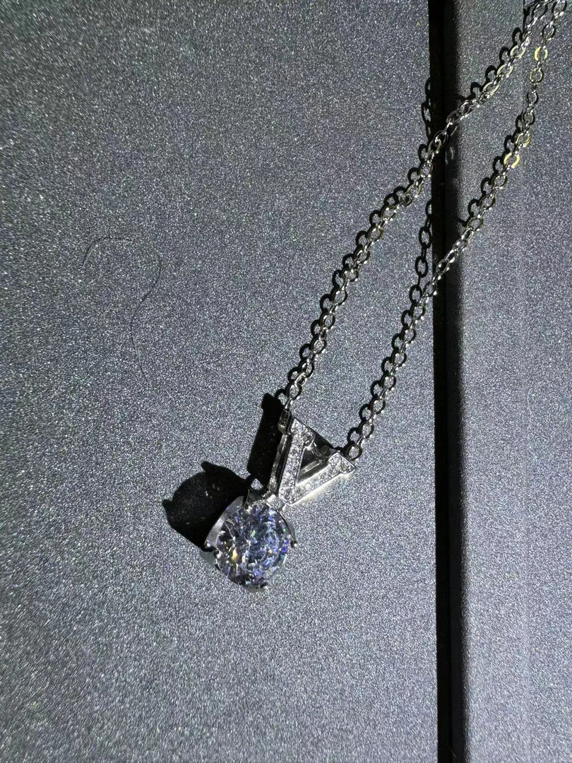 项链 【博茨瓦纳之恋】V字牛头2ct