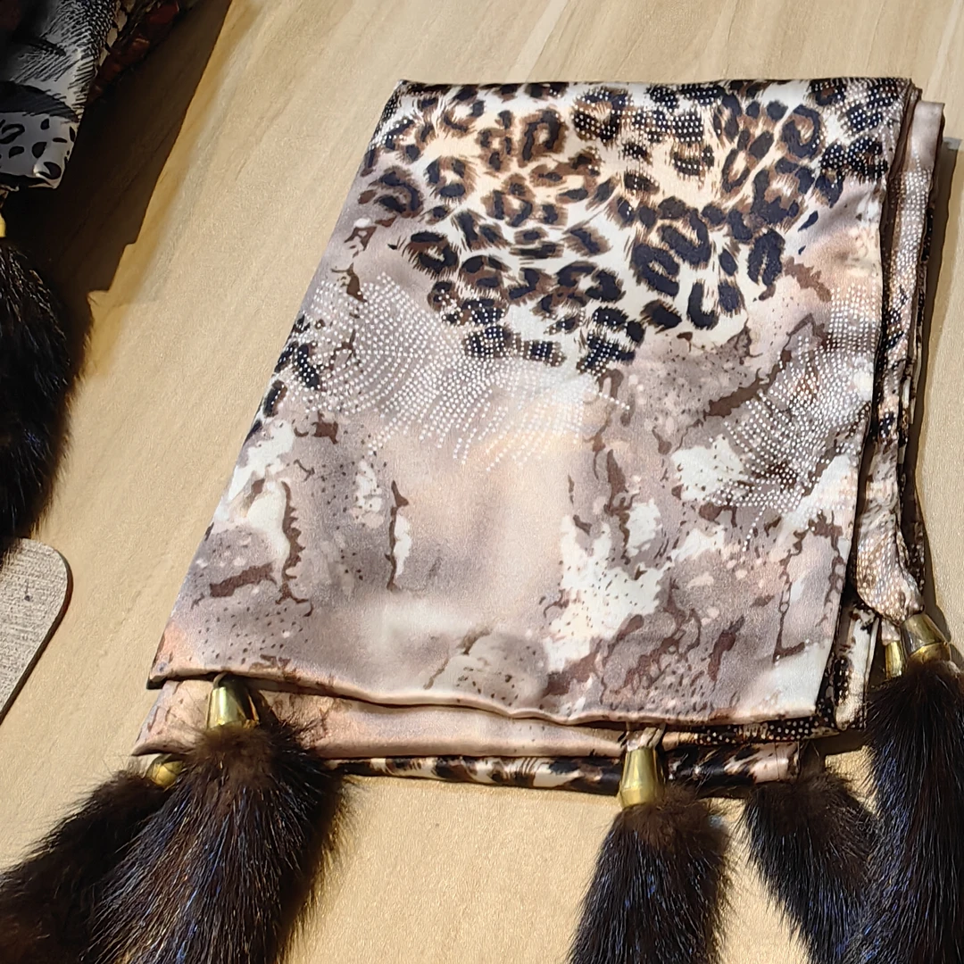 新款豹纹复古围巾围脖，双层