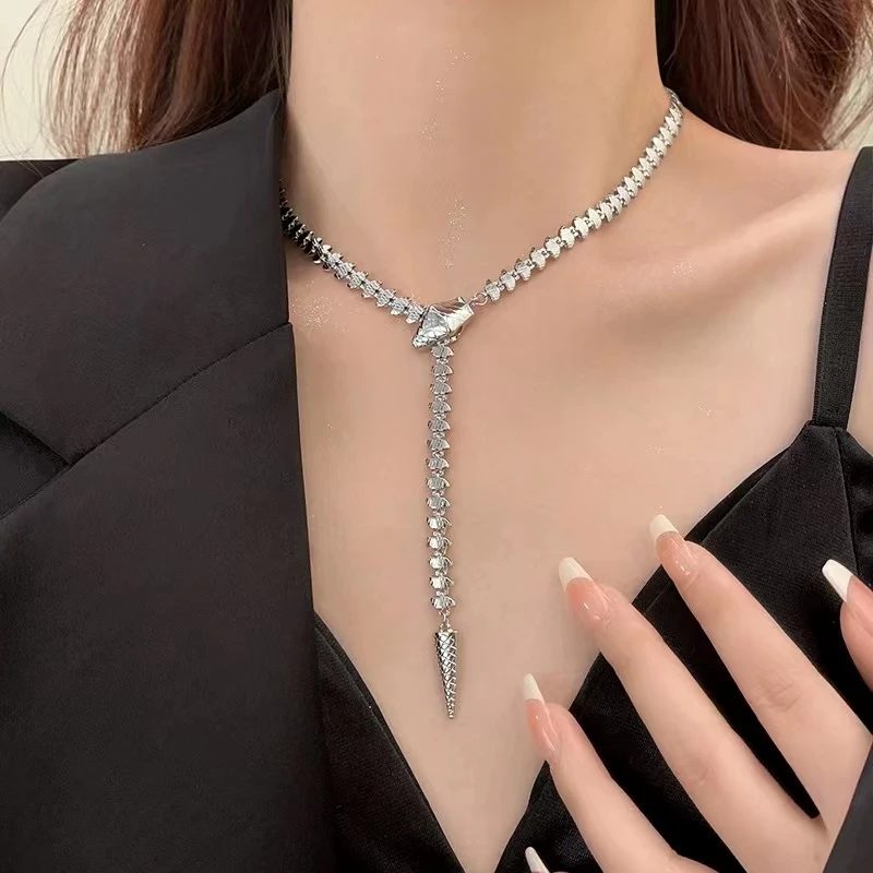 钛钢项链 蛇形气质轻奢小众欧美高级感百搭简约个性抽拉时尚设计