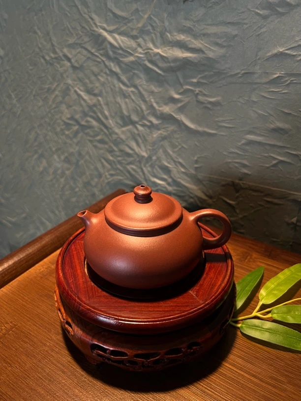 紫砂精工半手工原矿底槽青寒江壶