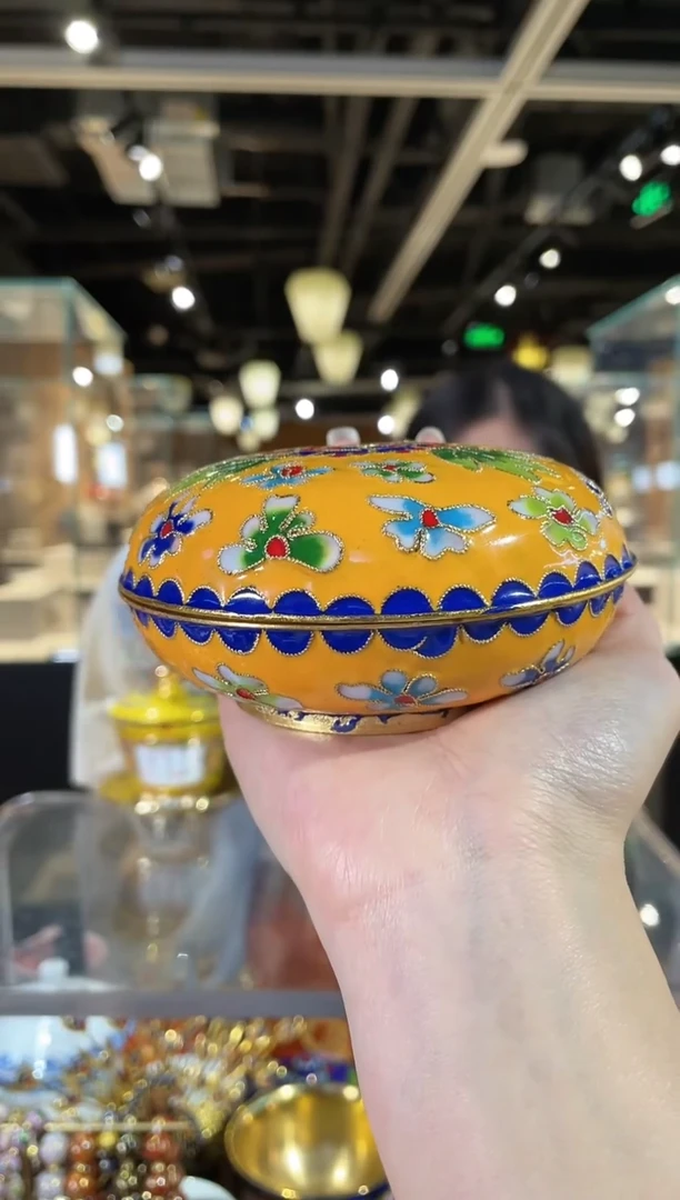 【闪购商品】景泰蓝扭丝4寸粉盒 黄色