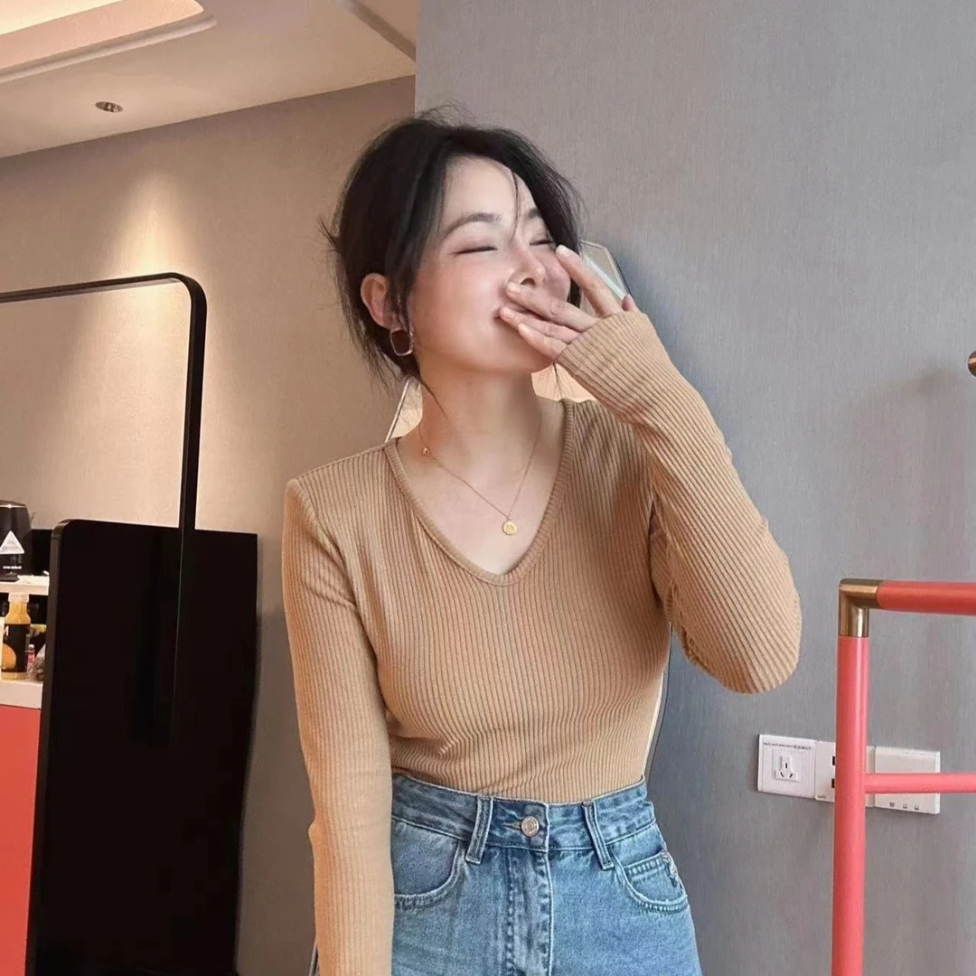 v领高弹力显瘦打底上衣