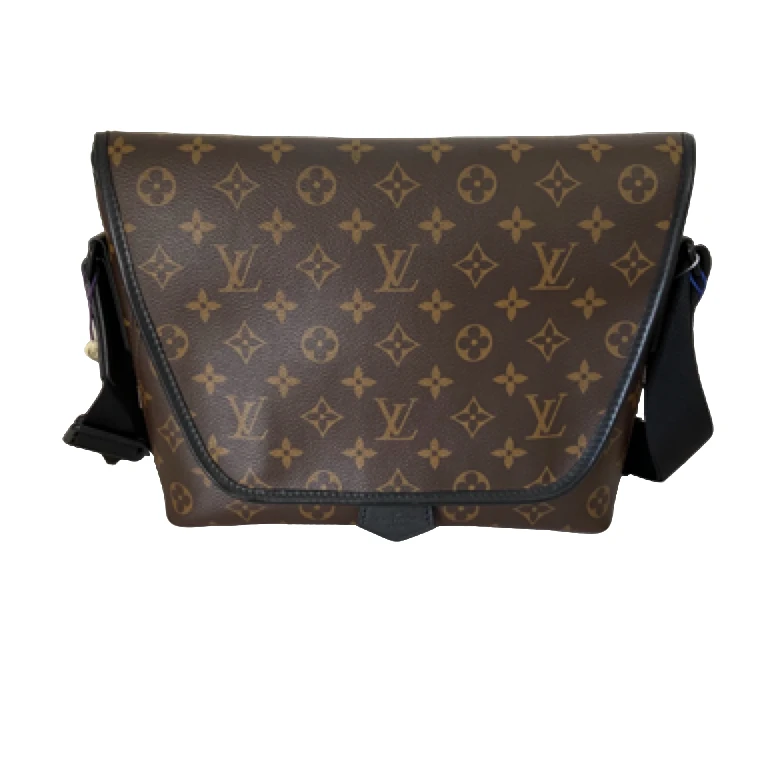 99新 LouisVuitton/路易威登 男士棕老花芯片款翻盖斜挎包/060