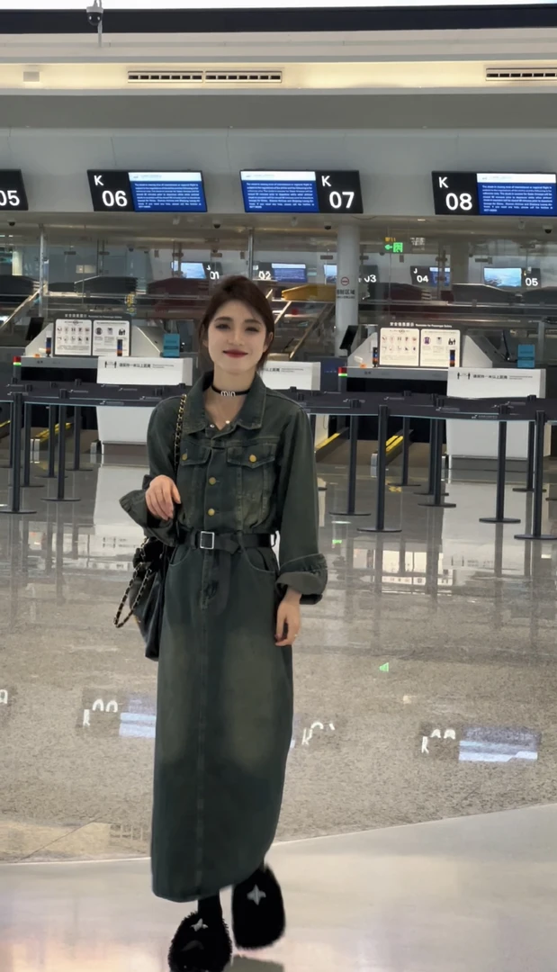 春旗新款牛仔裙水洗做旧工艺复古港风气质百搭收腰宽松牛仔连衣裙