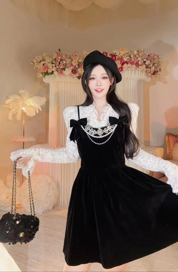 【崔】微光星辰 秋冬甜美奶系穿搭蝴蝶结显瘦丝绒吊带连衣裙243390