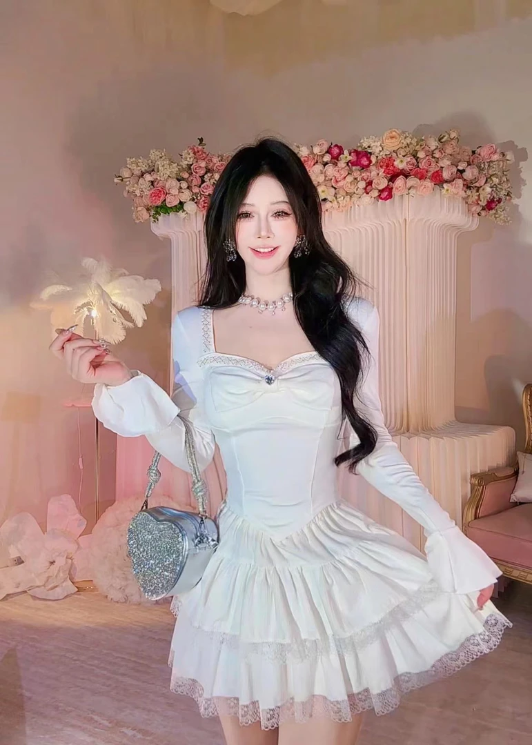 【崔】白茶月光 纯欲风镶钻方领长袖打底衫新款修身上衣女243466