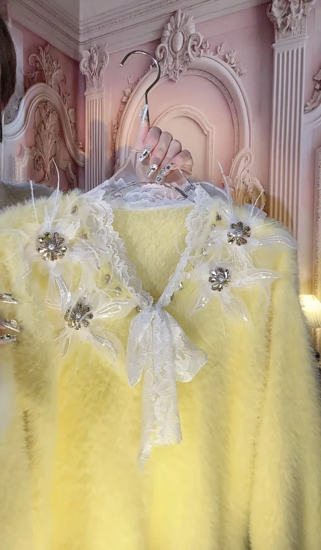 【崔】温柔花开 M0133气质重工蕾丝温柔开衫女秋冬百搭毛衣