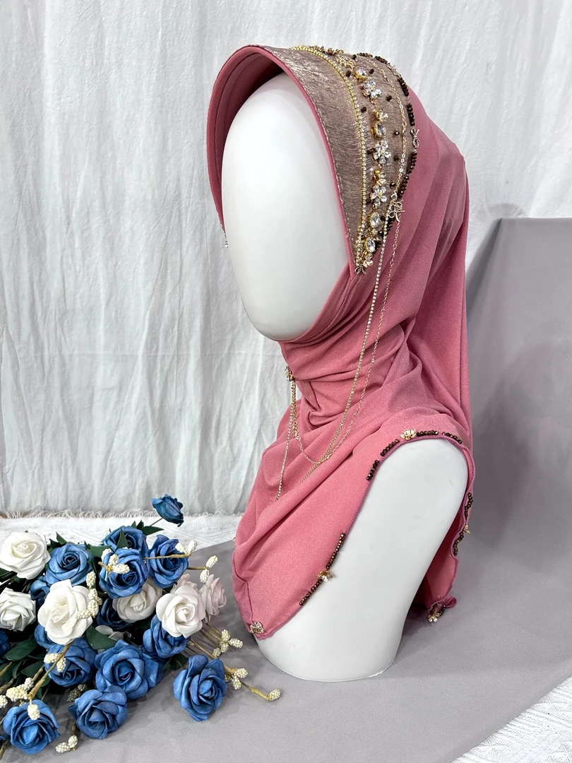 哚哈年前福利硬帽檐