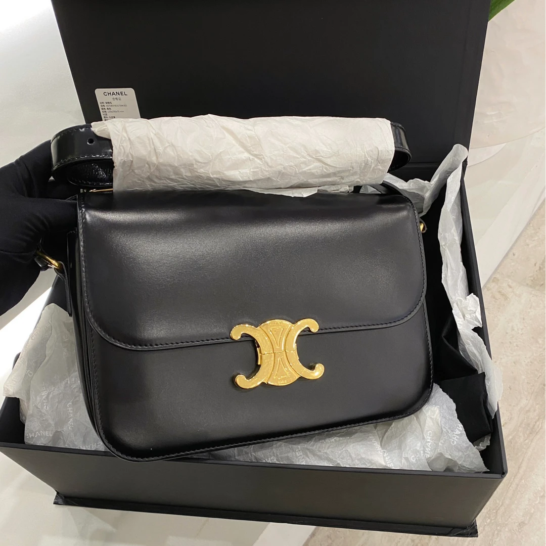 95新 奢铭荟 Celine 瑟琳Triomphe经典黑金全皮凯旋门豆腐包