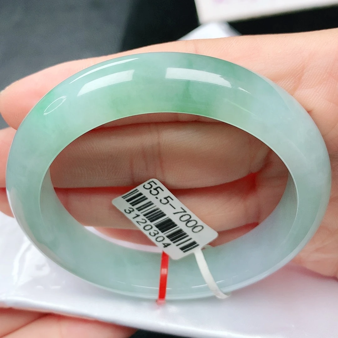 翡翠手镯未镶嵌半山水正圈55.56圈 45号