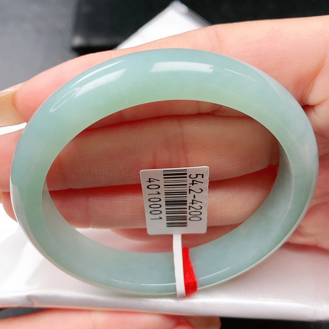 翡翠手镯未镶嵌湖水绿正圈54.55圈