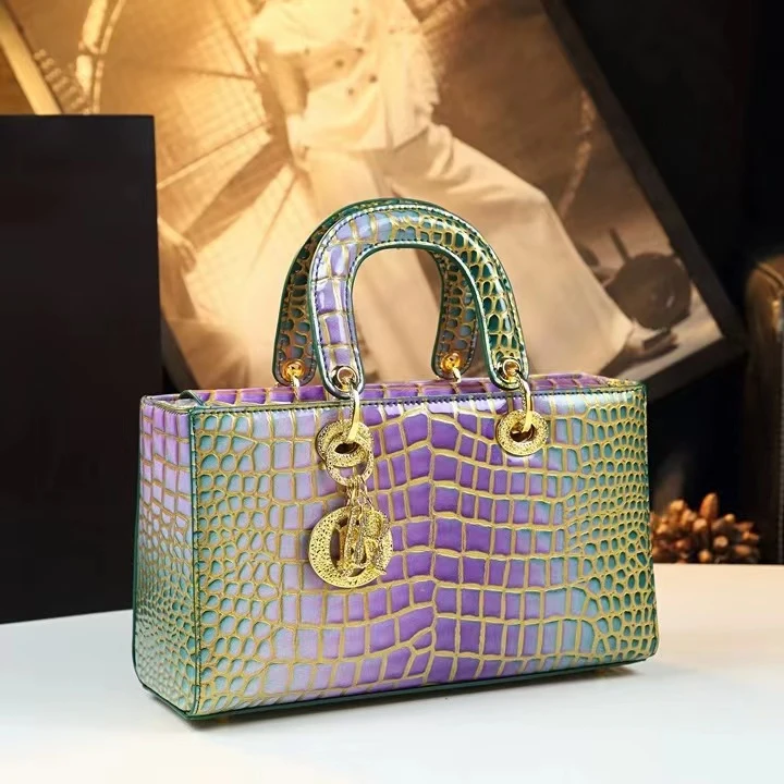 当季新品 女士包包2024新款轻奢真皮包