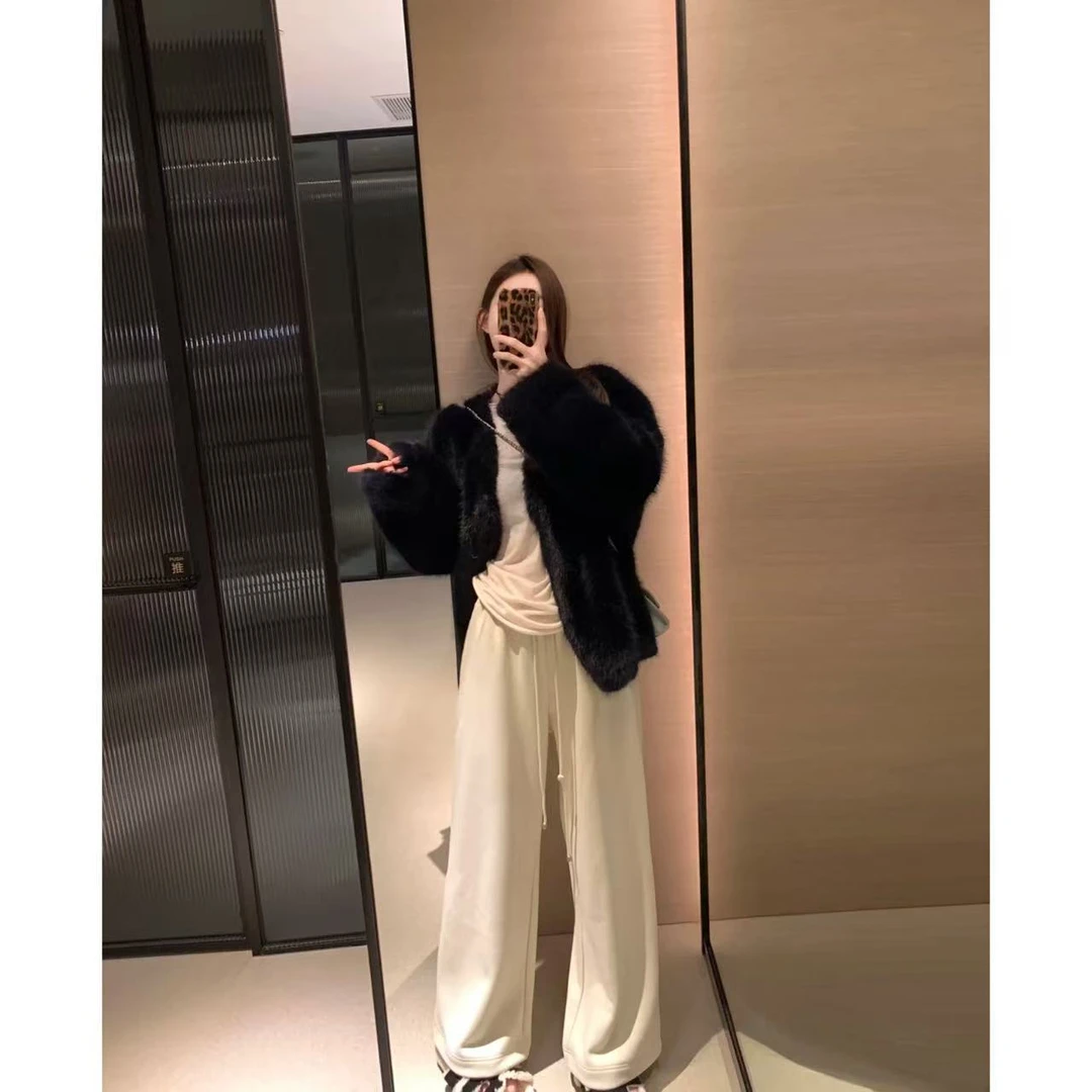 徐秋阳  叛逆千金 百搭时尚休闲设计感显瘦显白黑色外套11778-