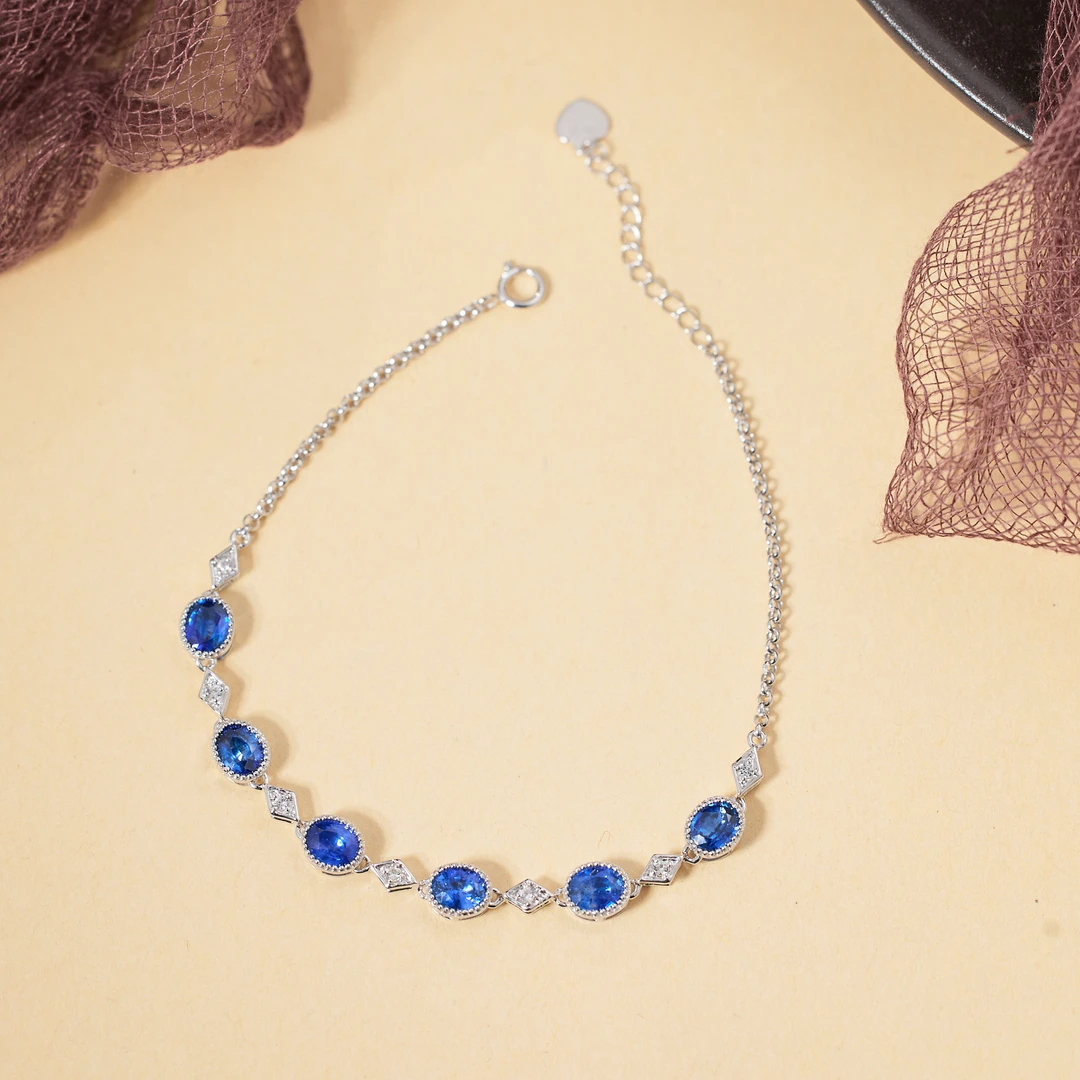 玉峰珠宝丨安娜【默笙】蓝宝石手链*18K镶嵌*U8294多样性发其一