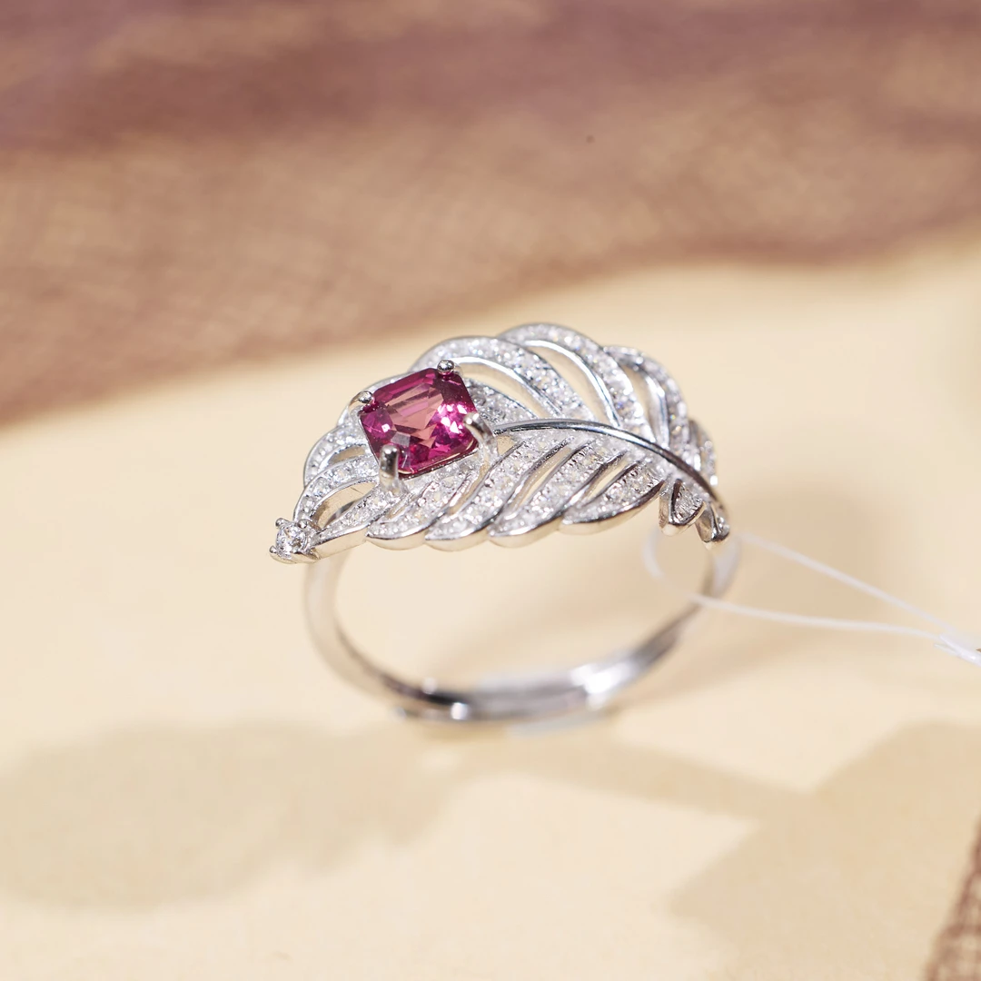 玉峰珠宝丨安娜【W4666】石榴石戒指*S925银镶嵌