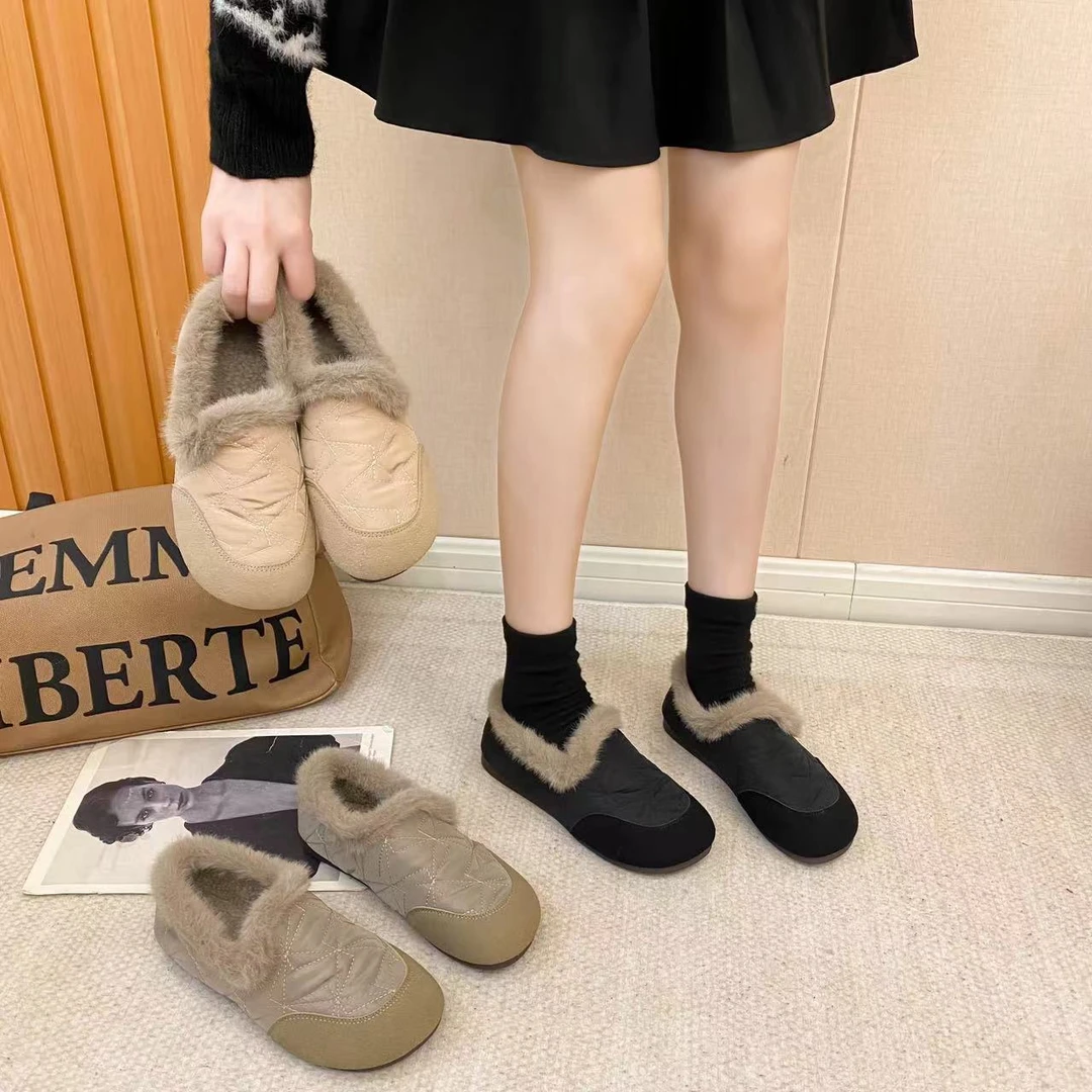 F-82冬季新款加绒软底软皮防滑平底妈妈鞋