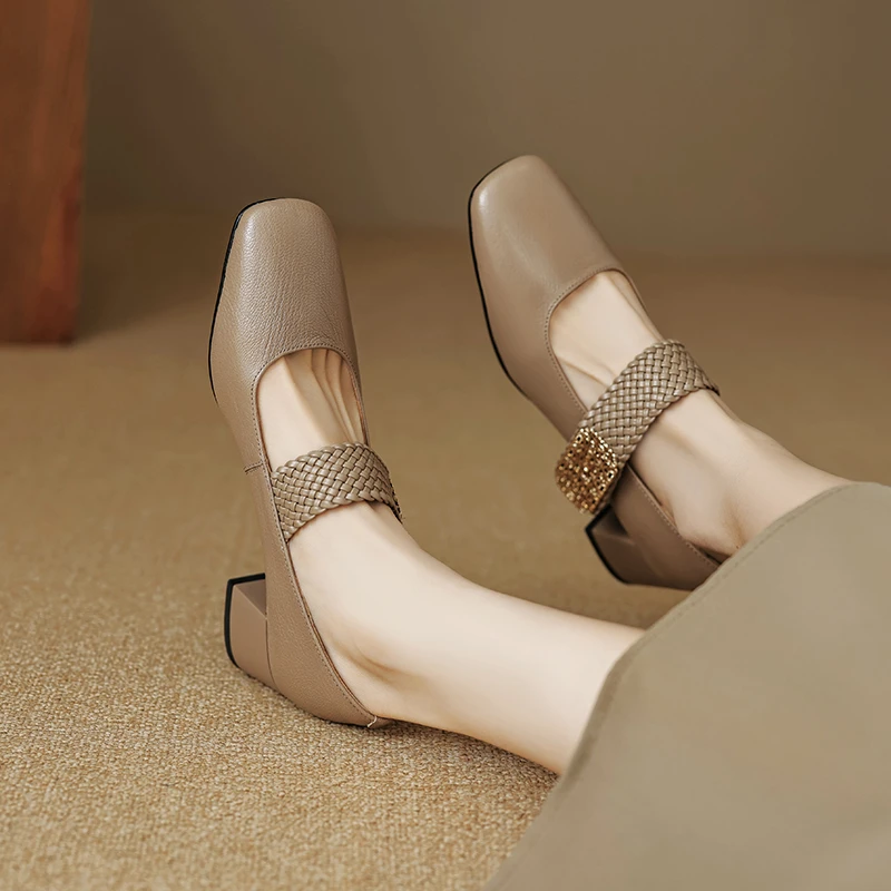 羊皮/跟高4.5CM/2024新款秋季真皮中跟软面软底方头粗跟单鞋女