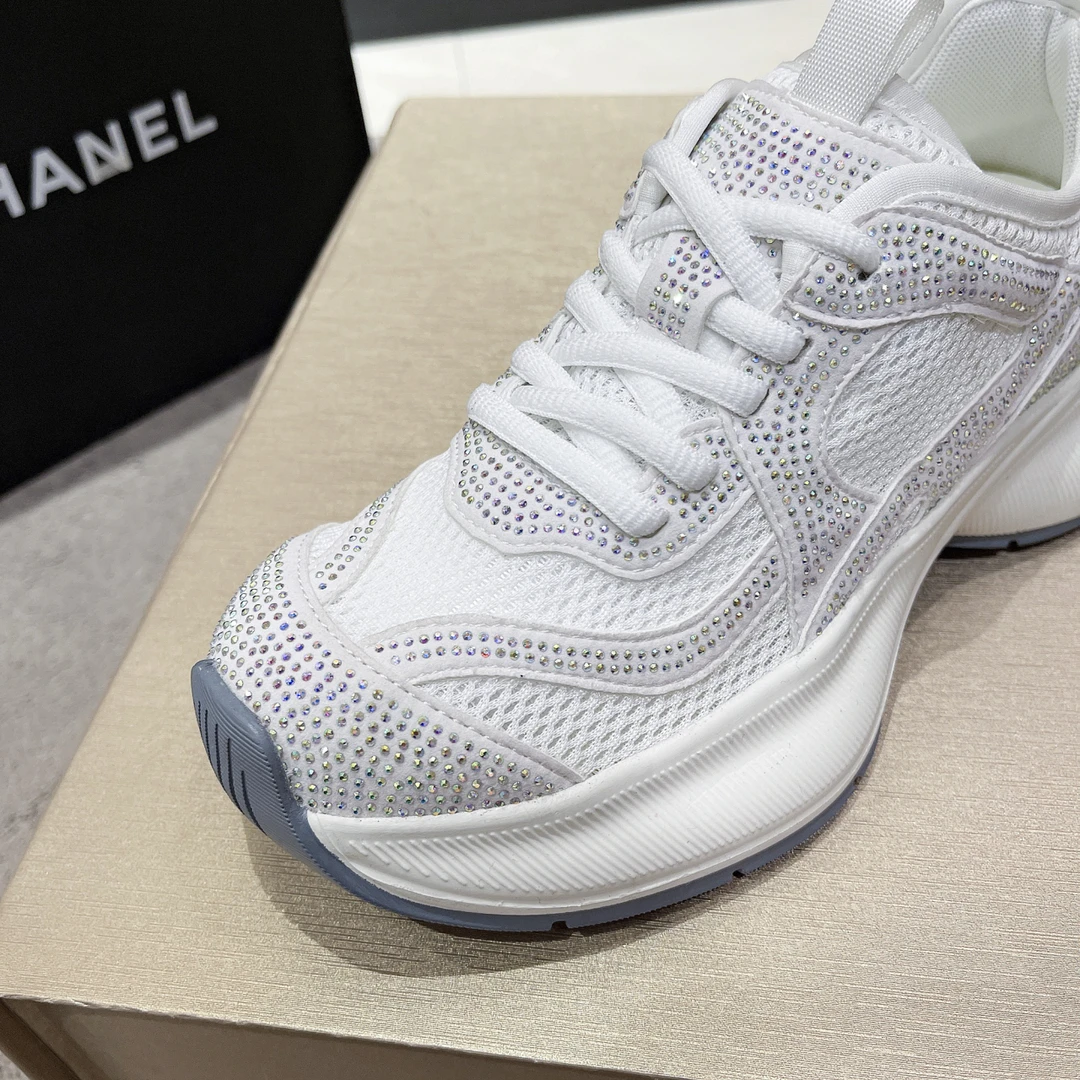 高奢满钻超轻老爹鞋时尚百搭夏季透气软底跑步网面韩版