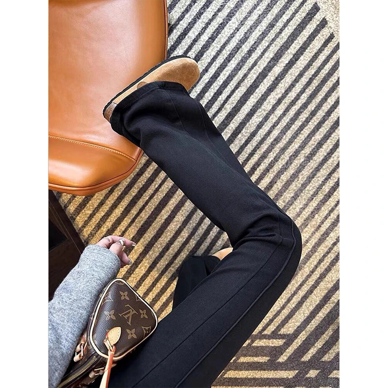 parkyeon黑色高腰微喇牛仔裤女秋冬季窄版修身不贴腿马蹄长裤子