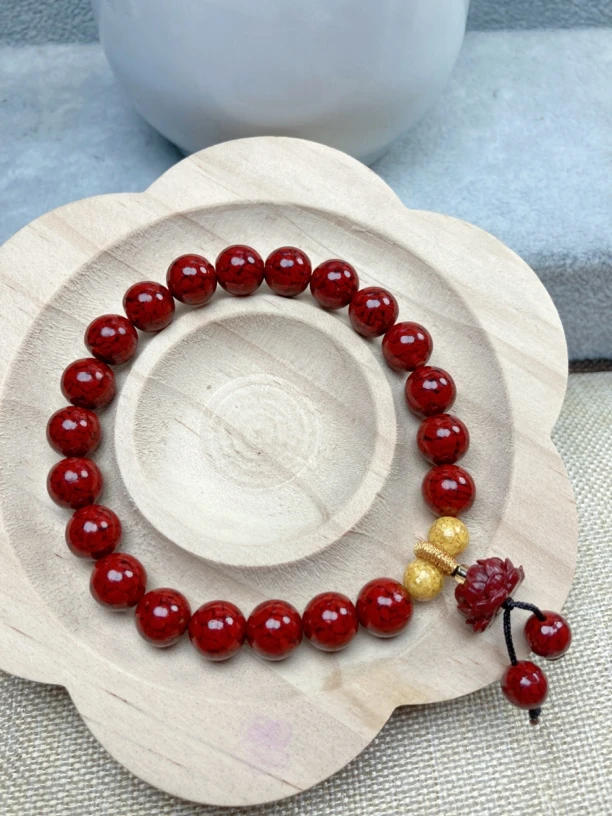 含辰砂工艺品【保真朱砂】晶体朱砂轻奢静心卡8手串