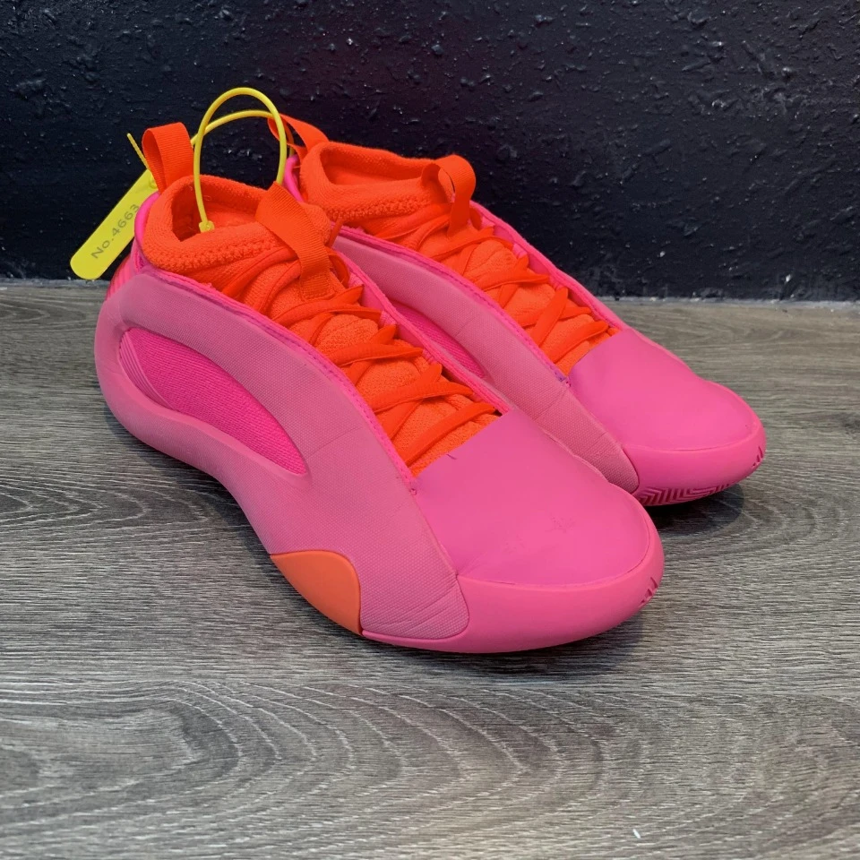 95新Adidas 42码哈登8粉色 磨损小 鞋面漂亮 公价828篮球鞋adidas