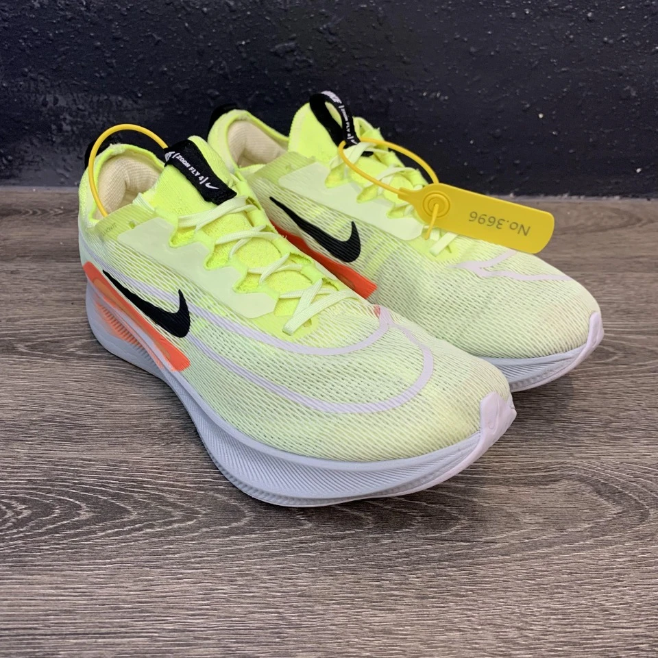 98新Nike耐克 43码zoomfly4跑鞋黄红 成色新 已精洗消毒 公价1609