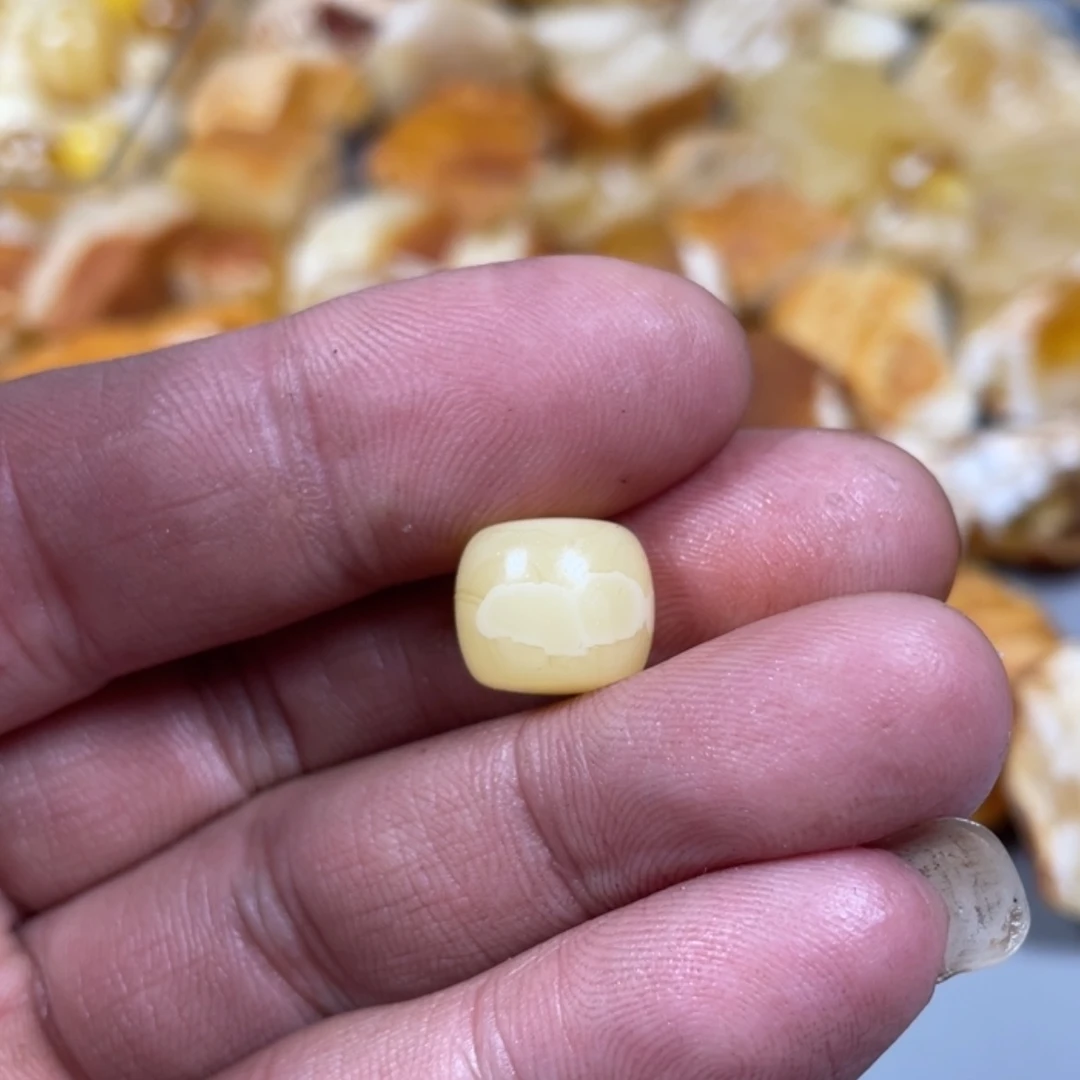 【闪购商品】定制琥珀未镶嵌