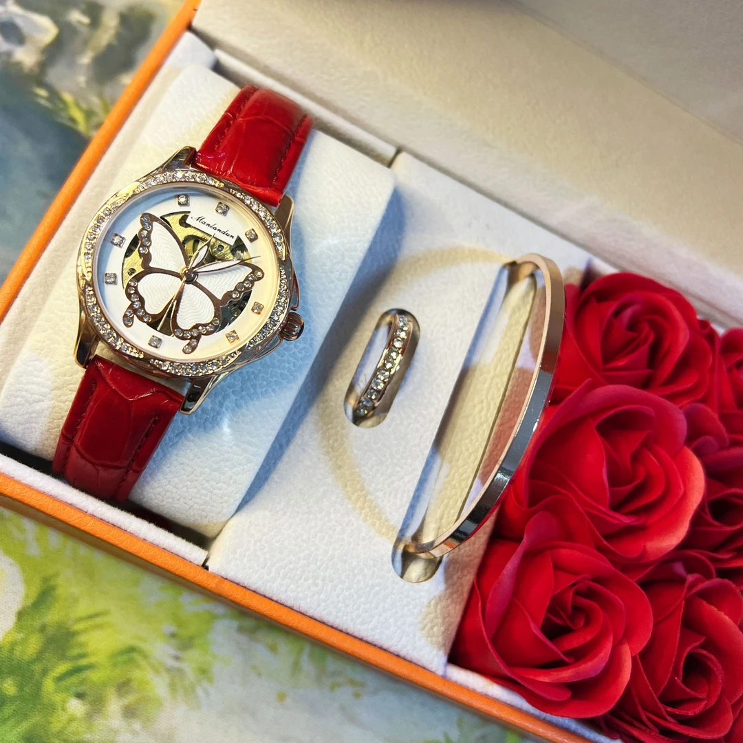 小轻奢高端设计蝴蝶女士腕表红色2881+B03礼盒