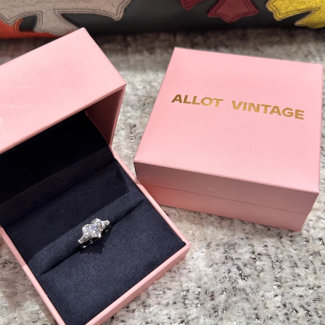 925银合成锆石戒指 blingbling单钻爱心戒指