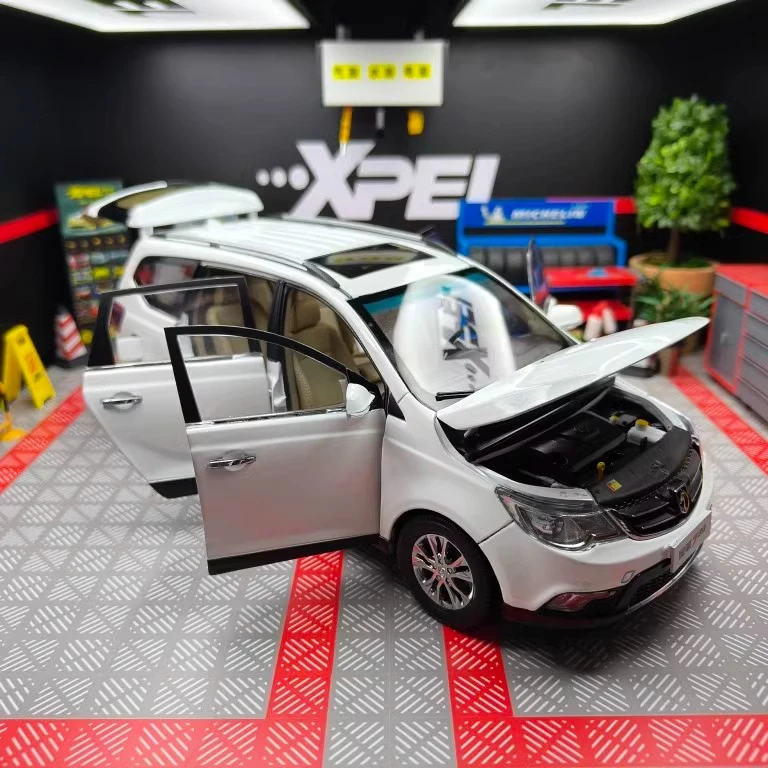 宝骏730原厂车模1:18 合金材质全开门 可动件多 收藏摆放模型礼品