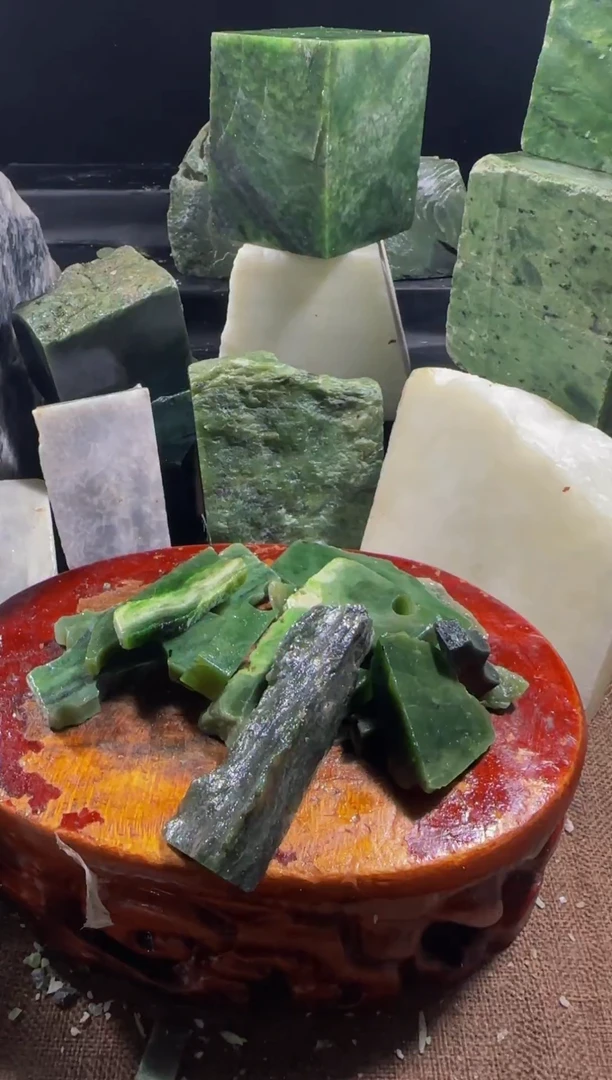【闪购商品】和田玉(糖玉)珠宝奇石未镶嵌127
