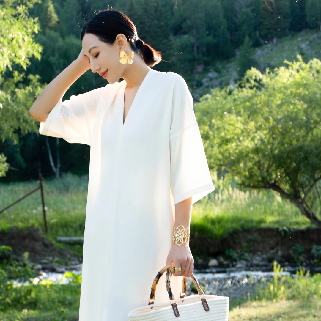 【Do.Fashion欧阳】“应简尽简”法式V领夏季慵懒风醋酸连衣裙