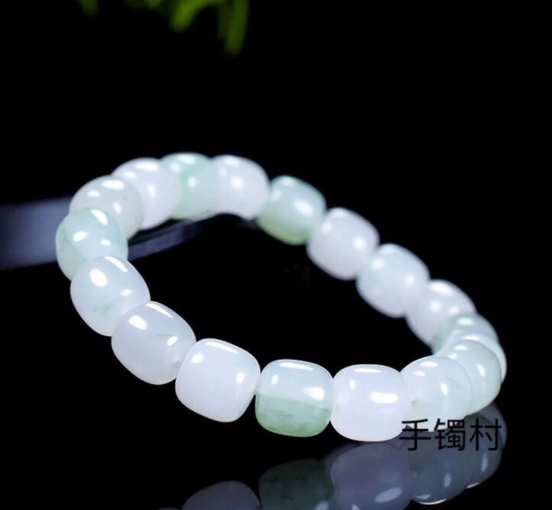 新人见面礼!冰!白!透!新疆天山翠金丝玉老形珠手串飘花随机