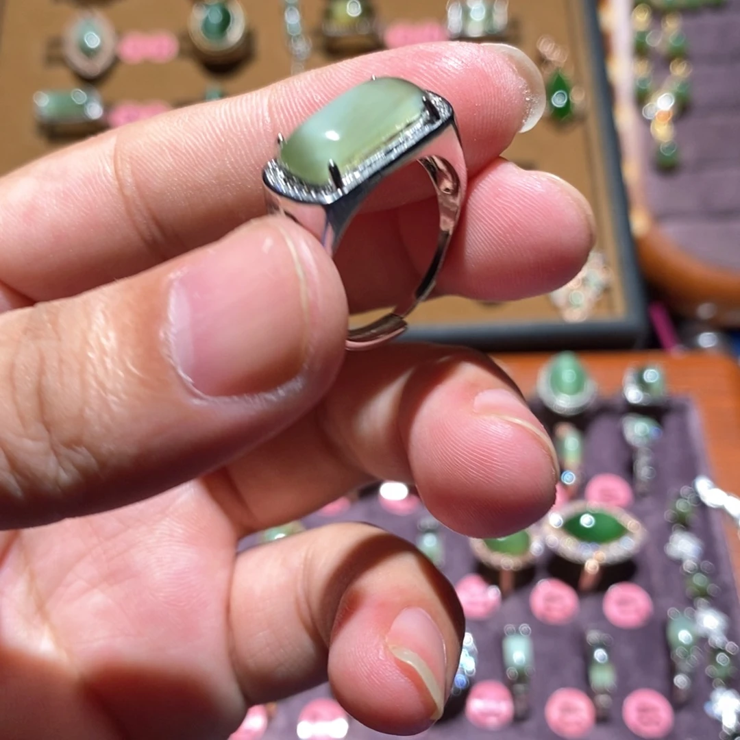 和田玉（碧玉）戒指合金