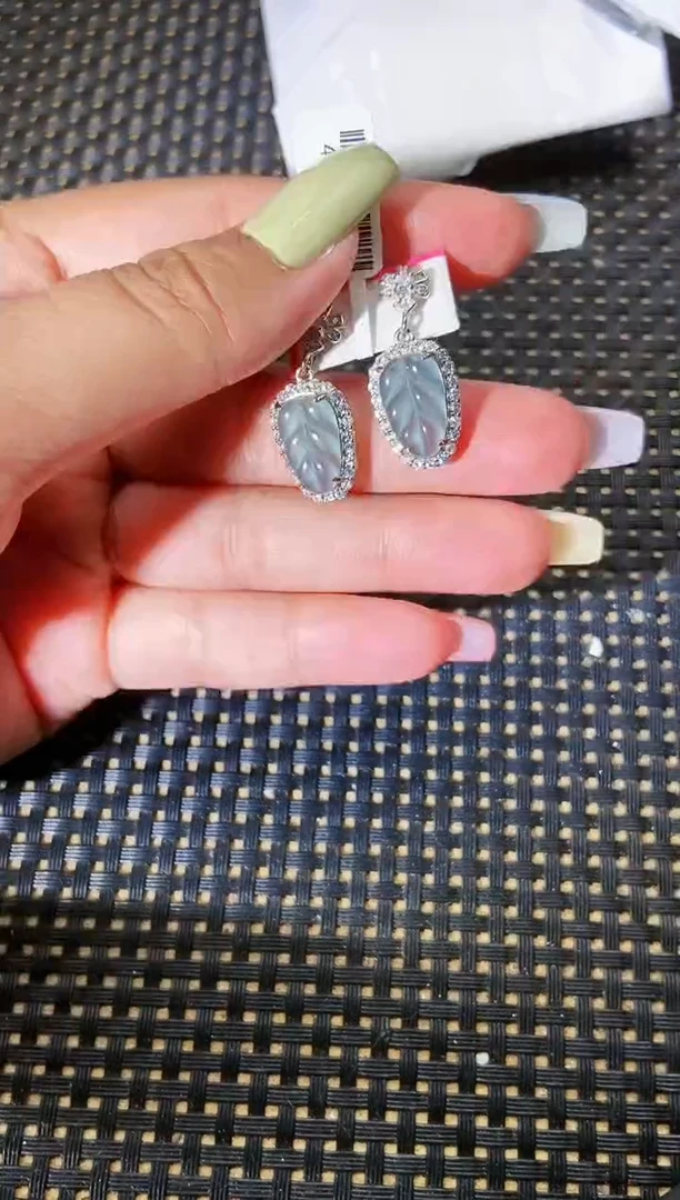【闪购商品】翡翠耳饰银S925镶嵌333333333