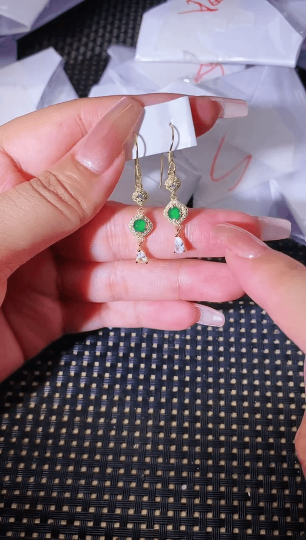 【闪购商品】翡翠耳饰银S925镀金镶嵌333333333