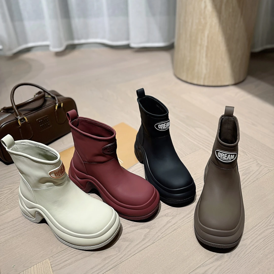 网红同款安可拉红短靴2024秋冬真皮厚底圆头套筒女小众马丁靴